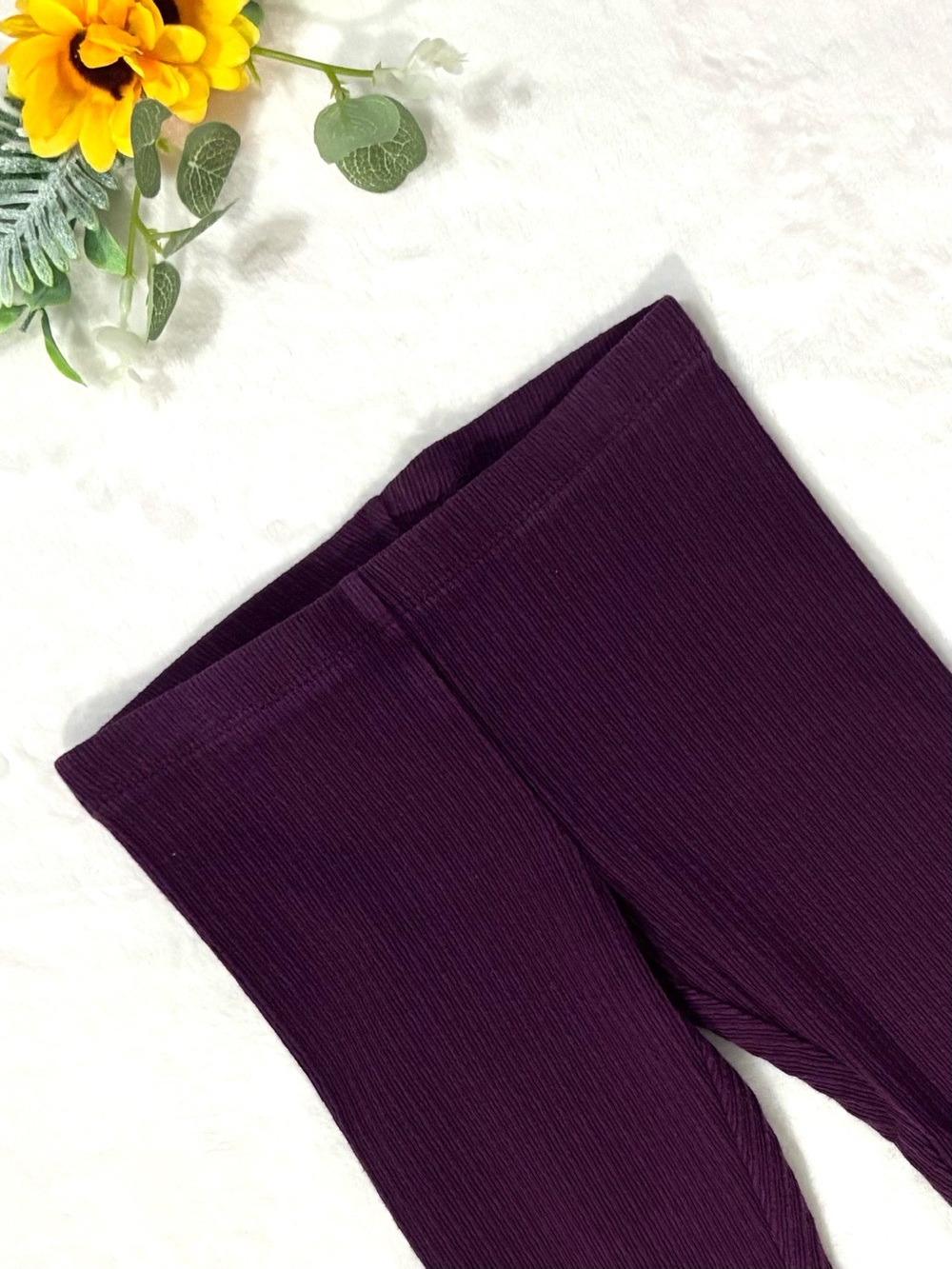 Tea Collection Girls Plum Ribbed Leggings – Size 5 (Like New)